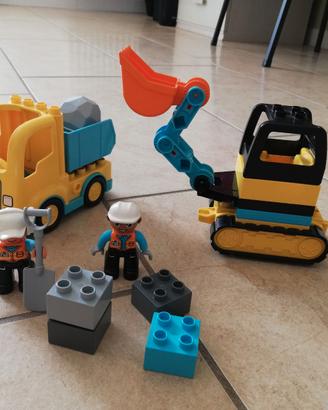 Lego  escavatore