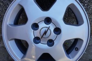 cerchio in lega originale Opel da 15"