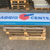 Insegna luminosa piaggio