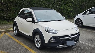 Opel Adam 1.2 Rocks Air 70cv unico proprietario