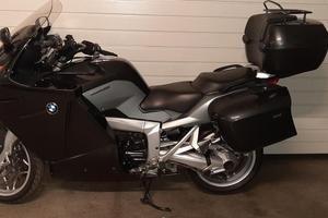 BMW K1200GT – Sport Tourer con valigie e bauletto