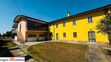 Villa indipendente composta da due abitazioni