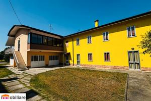 Villa indipendente composta da due abitazioni