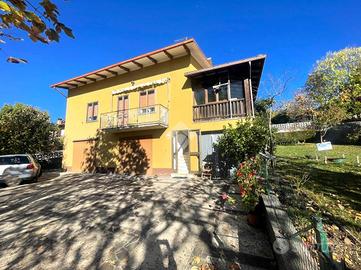 VILLA SINGOLA A PAVULLO NEL FRIGNANO