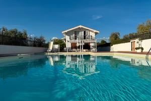 Appartamento in villa con piscina a Noto dal 12/09