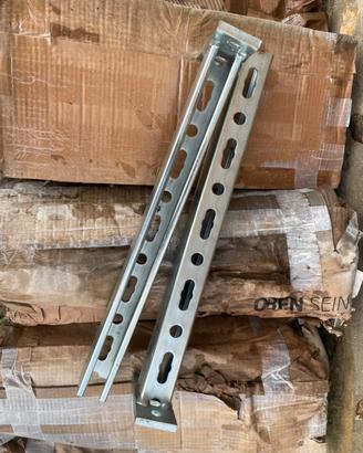 Staffe MEFA zincate 52 cm per tubazioni e impianti