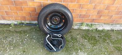 Ruotino completo di attrezzi nuovo