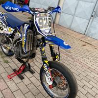 Motard Yamaha YZF 450 pista NON TARGATO