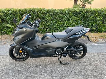 Tmax 560