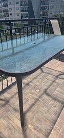 Tavolo da terrazzo