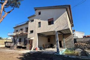 Appartamento di 90 m² con 4 locali a Giugliano in 
