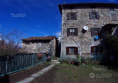 Casa indipendente san romano borgo a mozzano