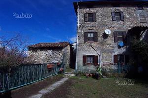 Casa indipendente san romano borgo a mozzano