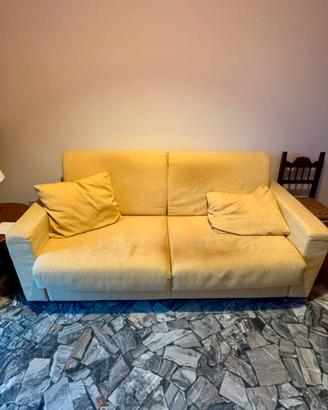 Divano letto giallo usato
