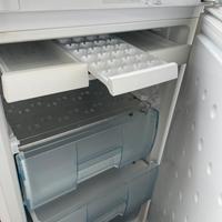 Congelatore verticale Beko 215 l