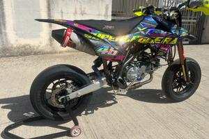Pit bike