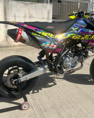Pit bike