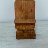 Porta cellulare fatto a mano in legno colore noce