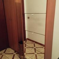 Scarpiera in legno con ante a specchio
