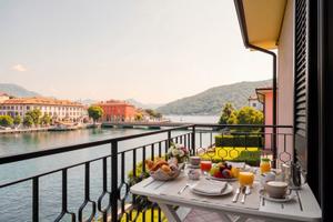 Appartamento fronte lago a paratico