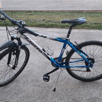 Bicicletta Mountain Bike da 26 pollici