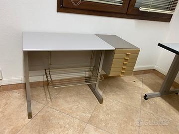 Scrivania  ufficio
