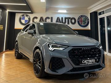 Audi Q3 RS quattro S tronic