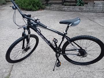  Bicicletta MTB