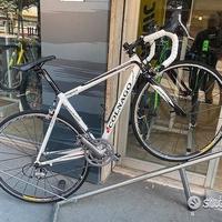 Bici da corsa colnago