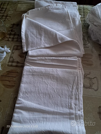 Lenzuola di lino in coppia, sotto e sopra