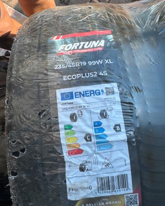 Pneumatici 4 stagioni