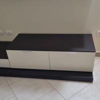 Cassettiera di legno