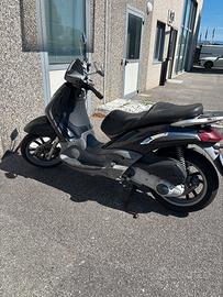 Piaggio beverly 250