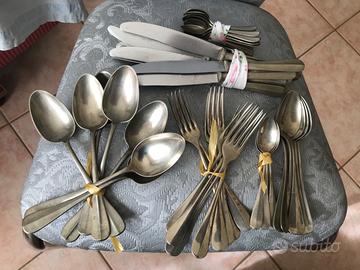 Antiche posate in alpacca argentato.