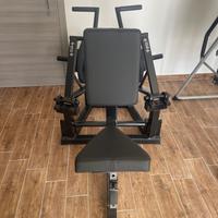 Seated Rowing – Technogym