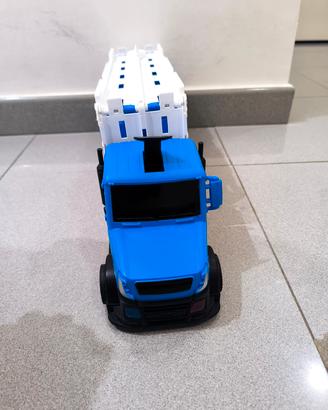 camion che si trasforma in strada 