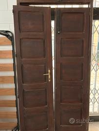 Portone d’ingresso in legno massello