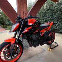 KTM 890 Duke gp 2023