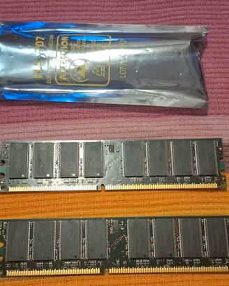 Infineon RAM DDR SDRAM 1GB 2x512MB PC3200U DDR-400