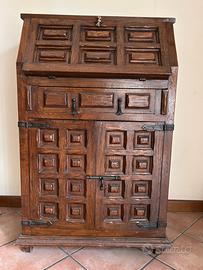 Scrittoio a ribalta secretaire in stile spagnolo