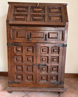 Scrittoio a ribalta secretaire in stile spagnolo