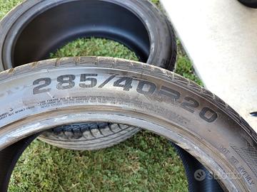gomme 285/40 r20