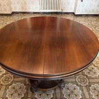 Tavolo tondo con 6 sedie