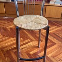 Sgabello da cucina con sedile impagliato