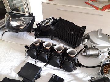 doo in blocco vari pezzi del cbr f4 an2000