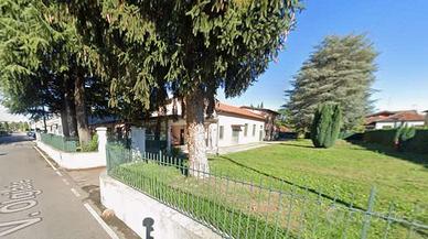 Capannone più appartamento IN ASTA