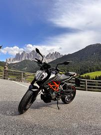 KTM Duke 125