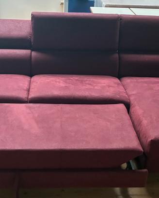 Divano ad angolo bordeaux