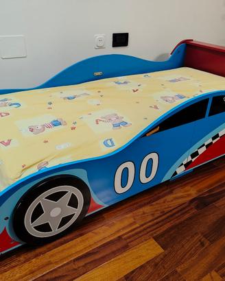 Lettino bambino a forma di automobile con materass