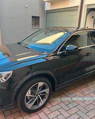 AUDI Q3 SPORTBACK BUSINESS PLUS 35 TDI 150CV S-Tro